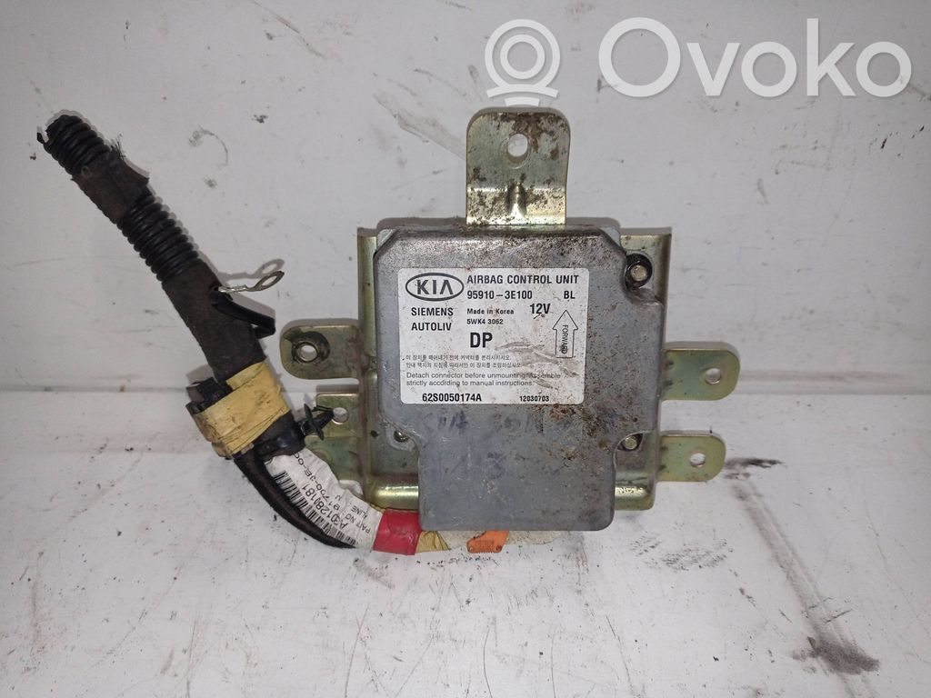 KIA Sorento Airbag control unit/module 