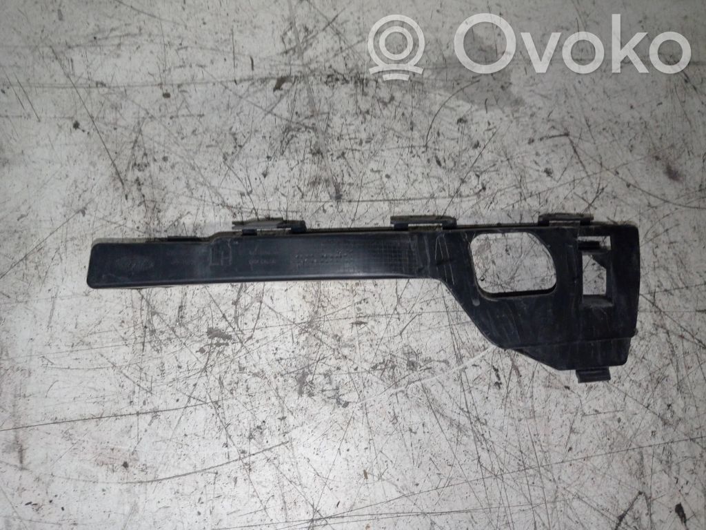 Ford Focus Front bumper mounting bracket 