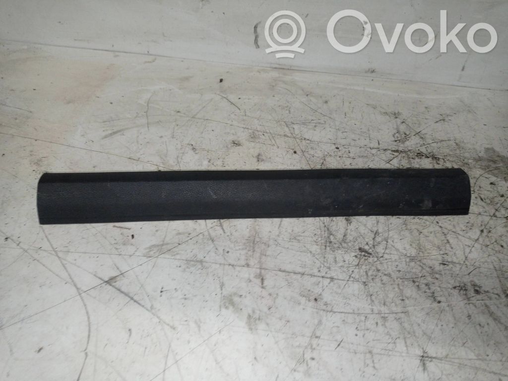 Ford Focus Moldura protectora del borde delantero 