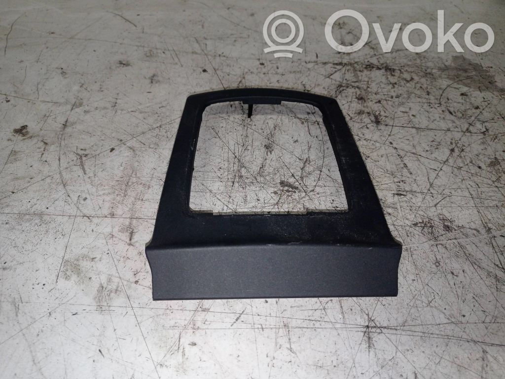 Ford Focus Gear shifter surround trim plastic 