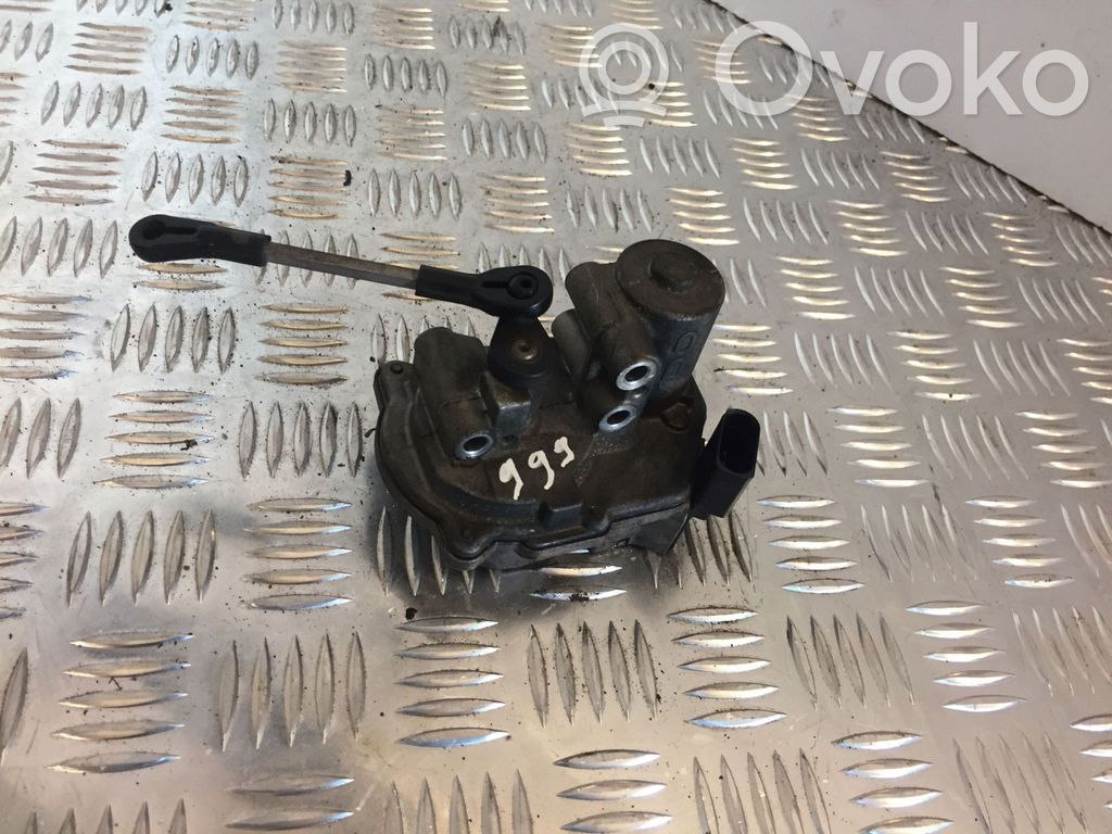 Audi A6 S6 C6 4F Luftklappensteuerungsmotor 