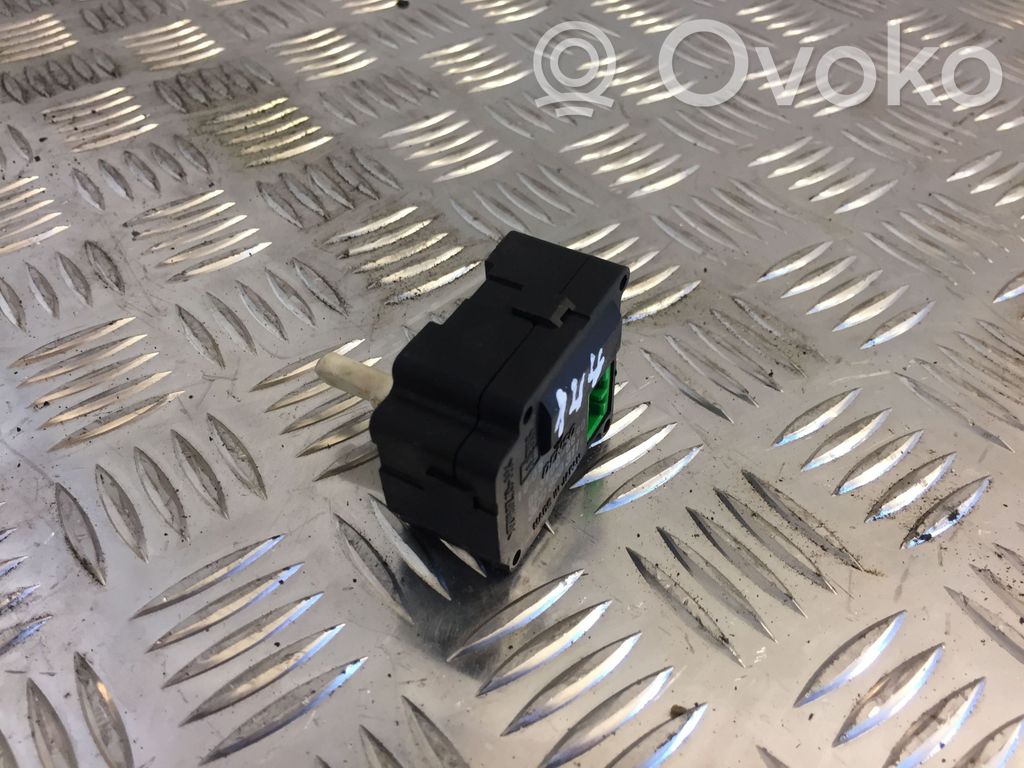 Volkswagen Phaeton Air flap motor/actuator 