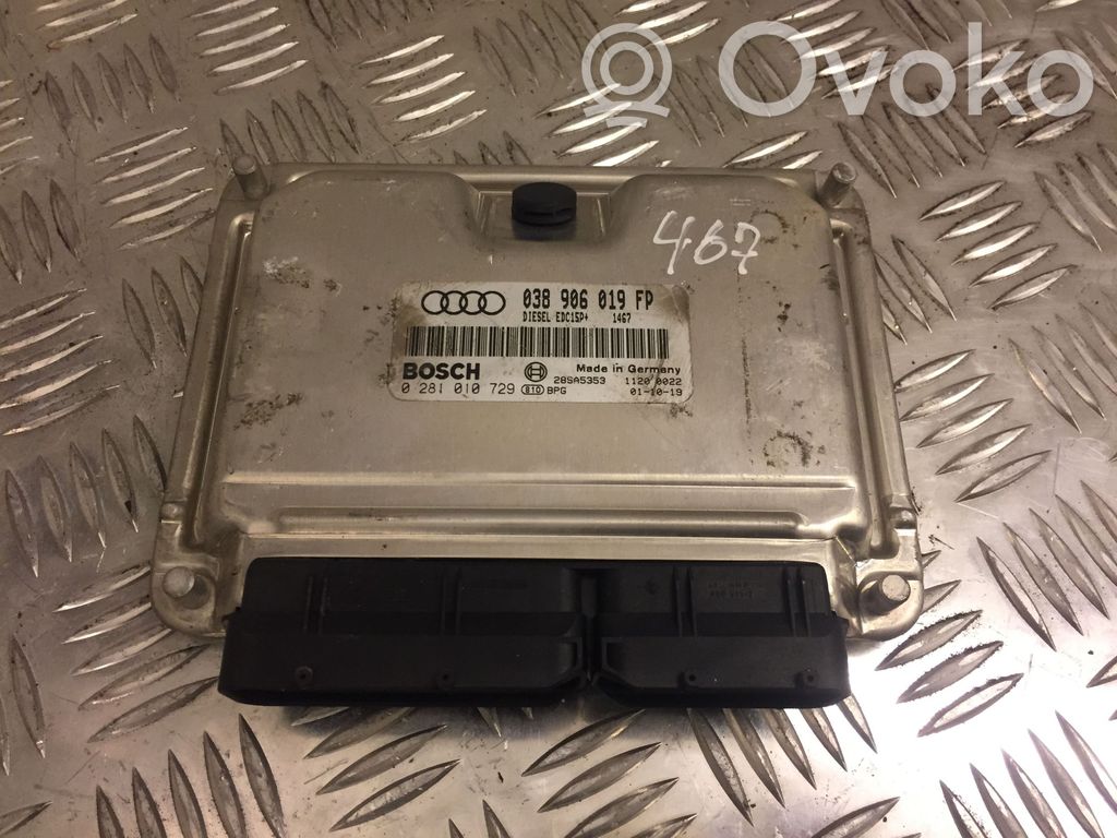 Volkswagen PASSAT B5.5 Variklio valdymo blokas 