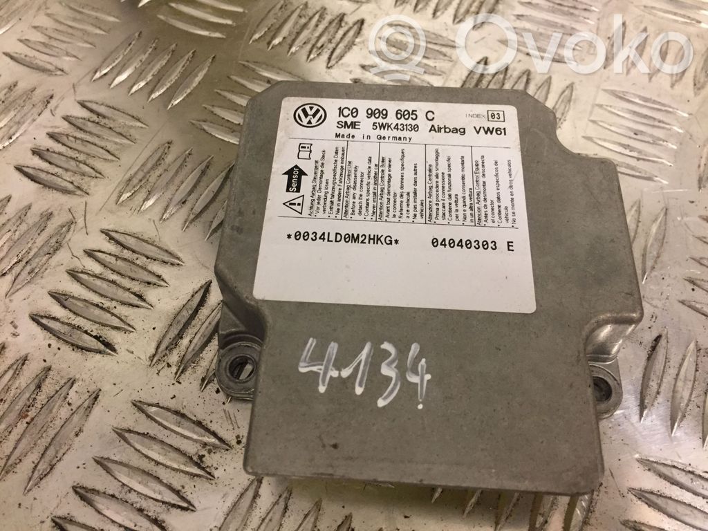 Volkswagen PASSAT B5.5 Airbag control unit/module 