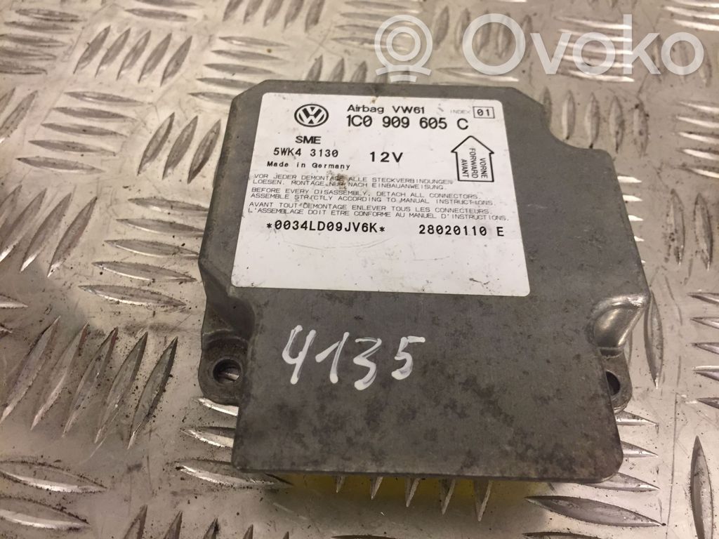 Volkswagen PASSAT B5.5 Turvatyynyn ohjainlaite/moduuli 