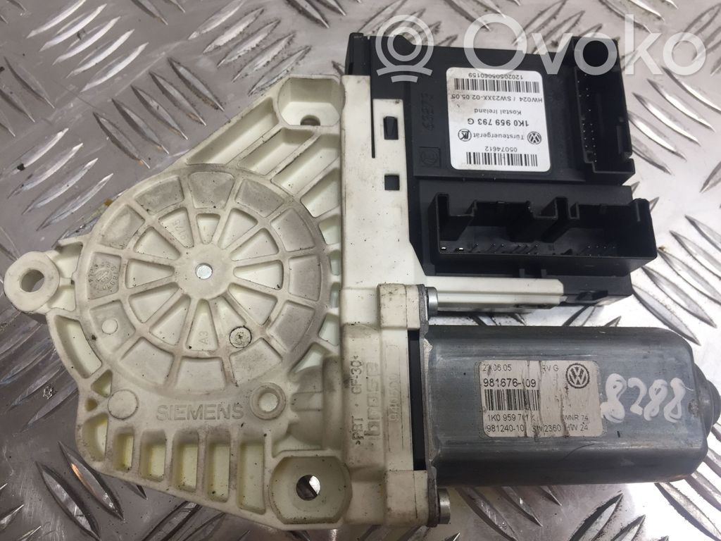 Volkswagen PASSAT B6 Front door window regulator motor 