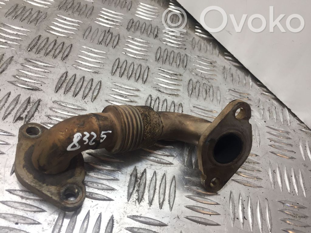 Volkswagen PASSAT B6 EGR valve line/pipe/hose 