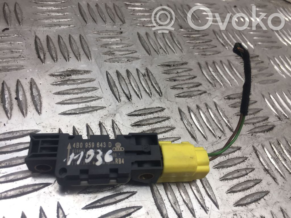 Audi A3 S3 8P Airbag deployment crash/impact sensor 