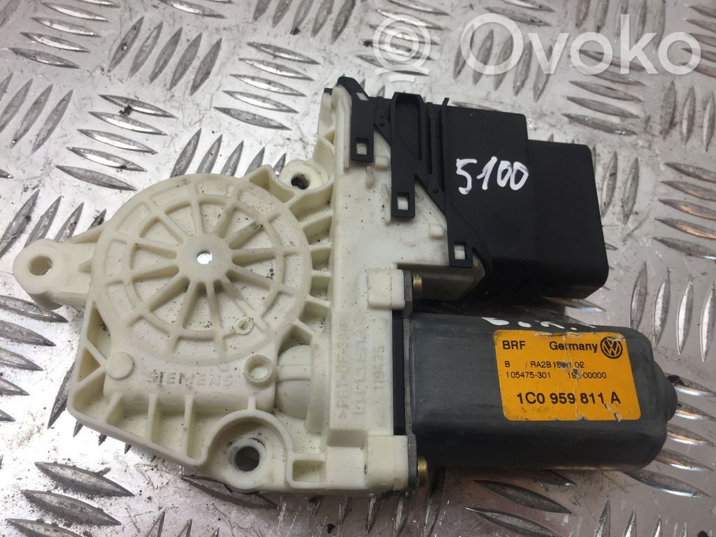 Volkswagen Golf IV Rear door window regulator motor 
