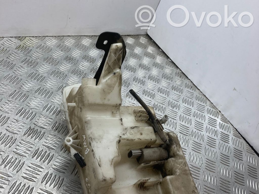 BMW 5 E60 E61 Langų skysčio bakelis 