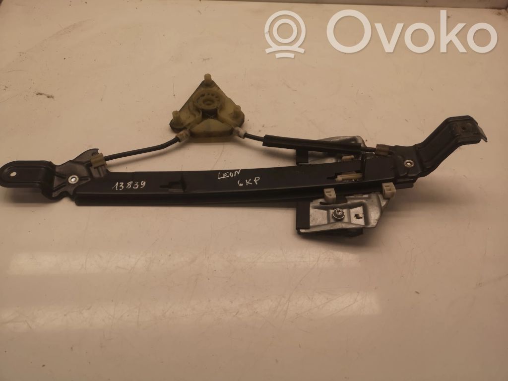 Seat Leon (1P) Mecanismo para subir la puerta trasera sin motor 