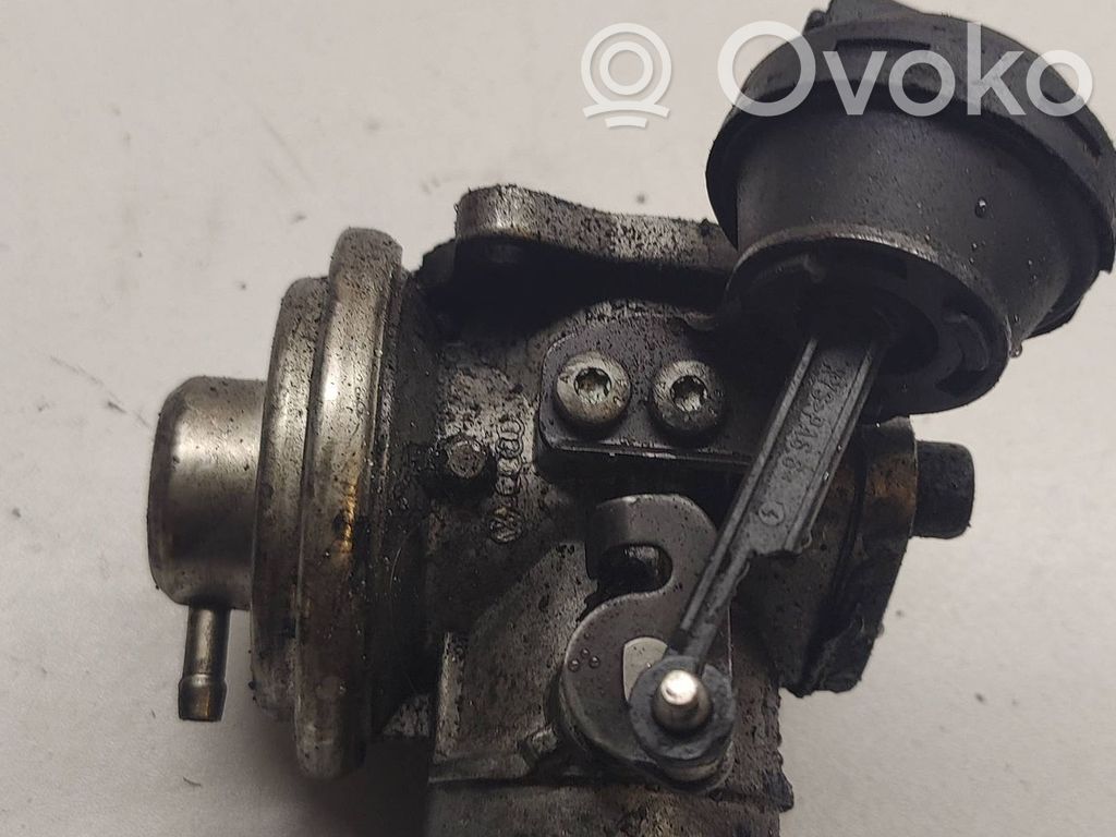 Volkswagen PASSAT B5.5 Zawór EGR 