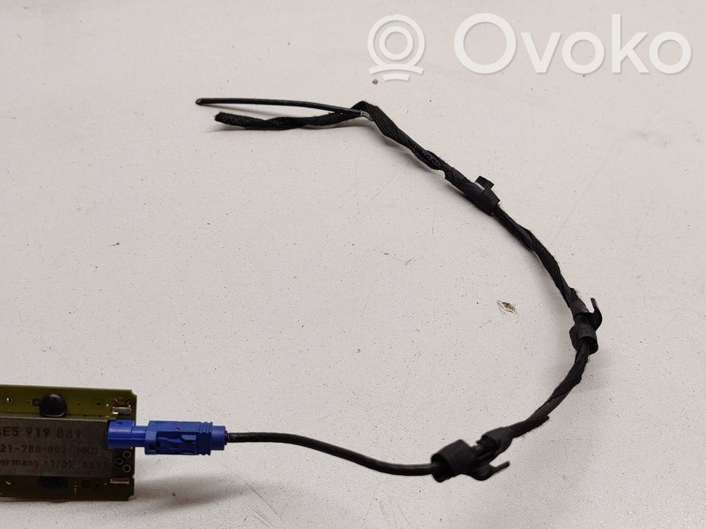 Audi A4 S4 B7 8E 8H GPS-pystyantenni 