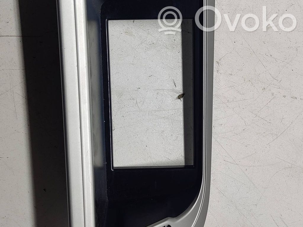 Audi A4 S4 B8 8K Radijos/ navigacijos apdaila 