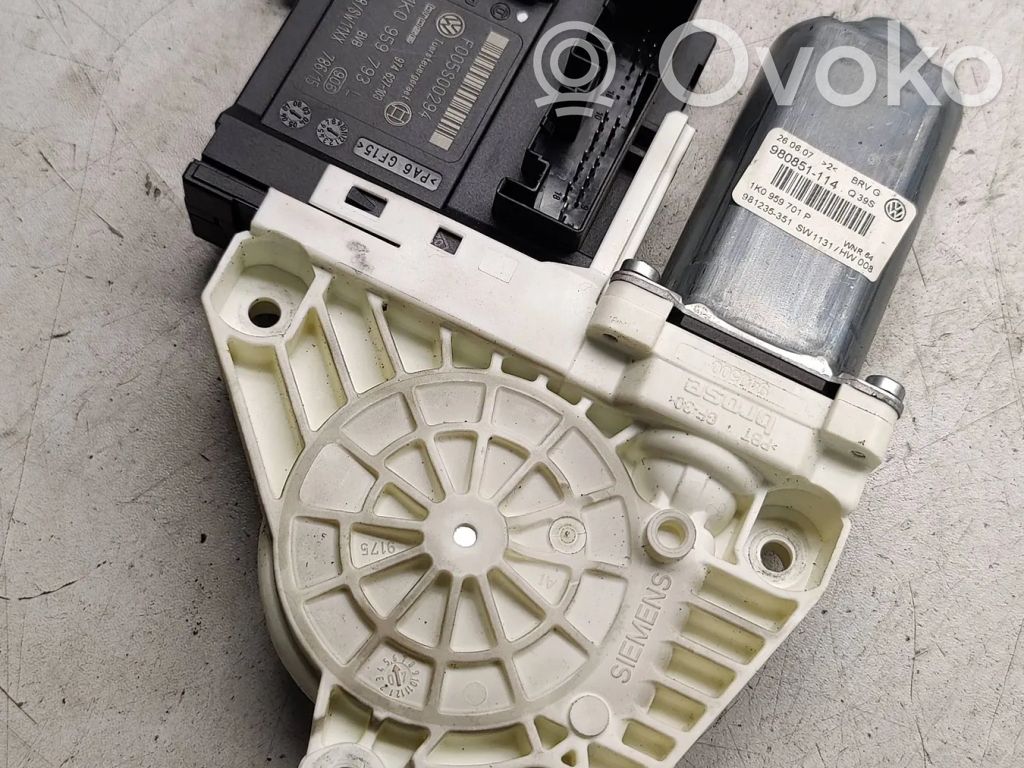 Volkswagen PASSAT B6 Silnik regulatora szyby drzwi przednich 