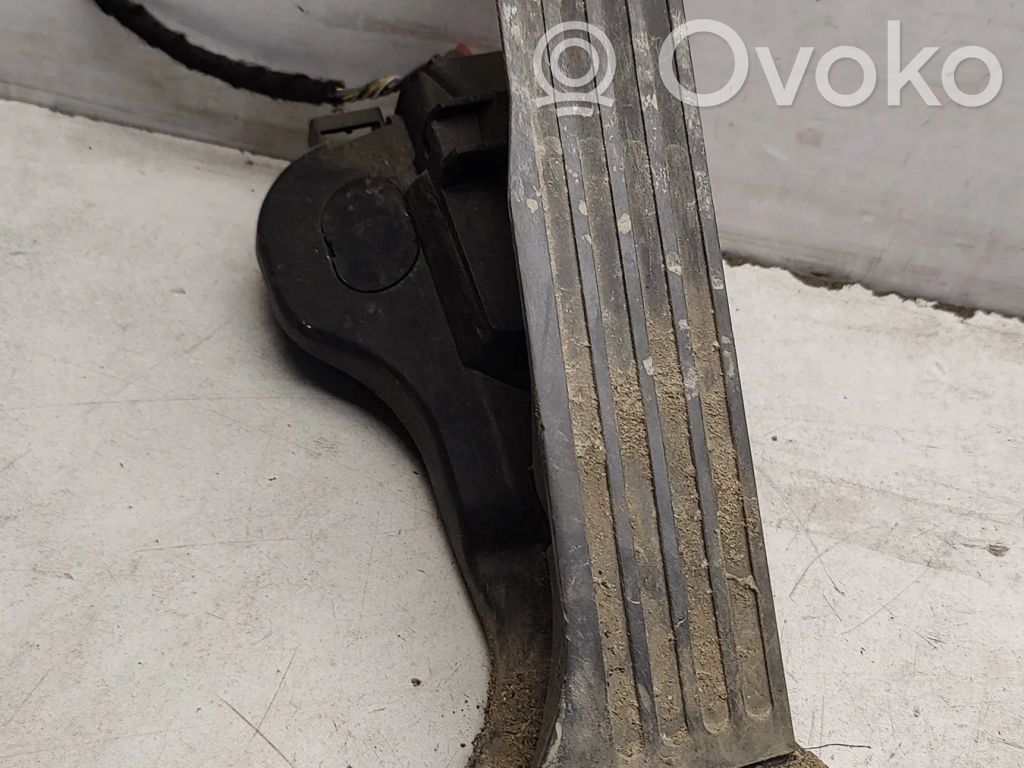 Volkswagen Golf V Accelerator throttle pedal 