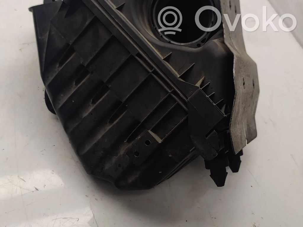 Audi A4 S4 B7 8E 8H Luftfilterkasten 