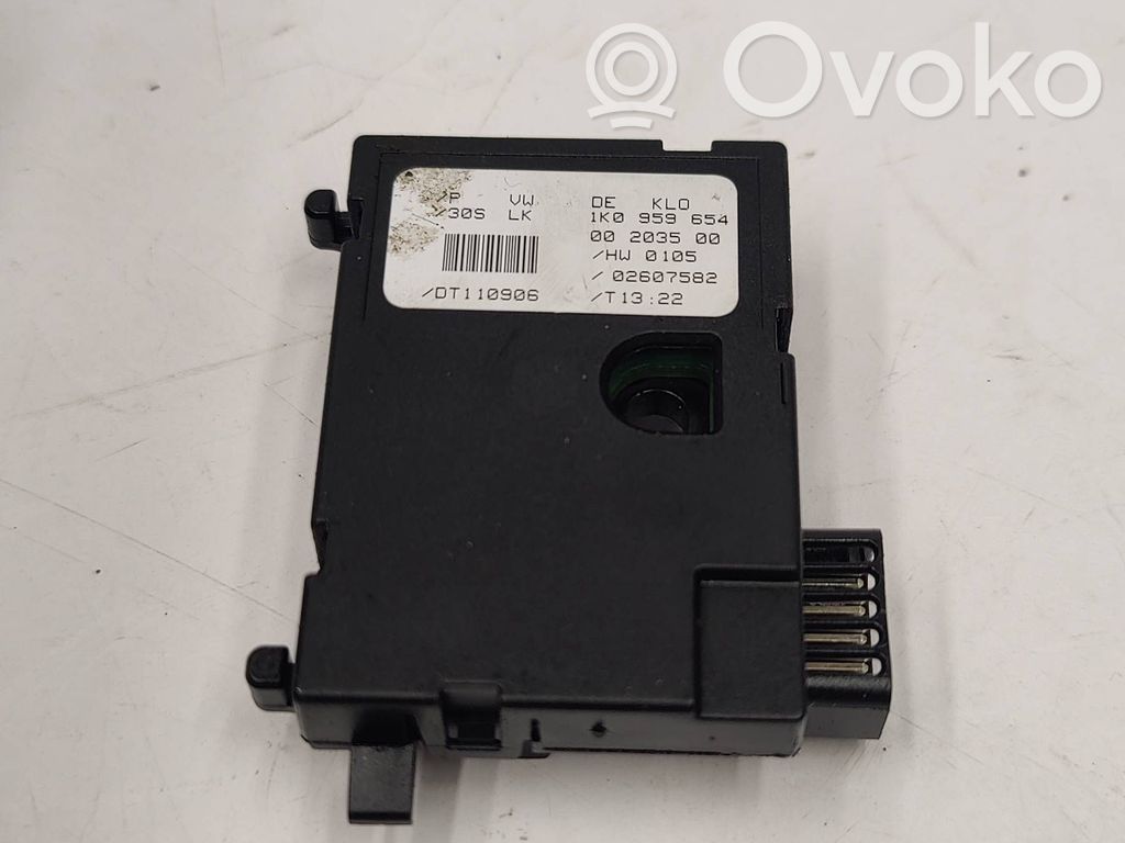 Volkswagen Golf V Steering angle sensor 