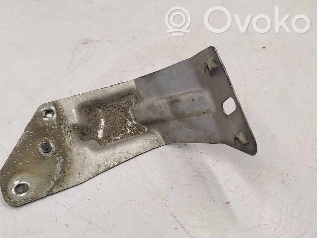 Seat Altea Fender mounting bracket 