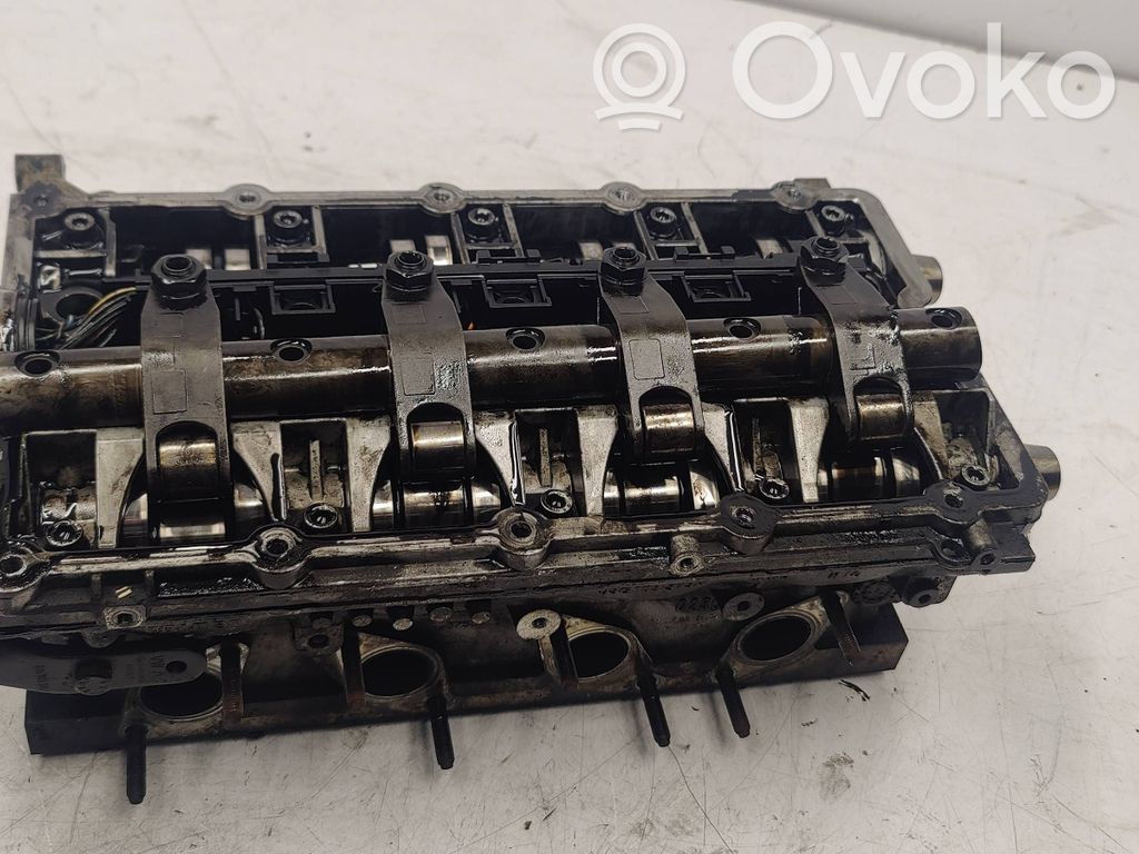 Volkswagen PASSAT B6 Głowica silnika 