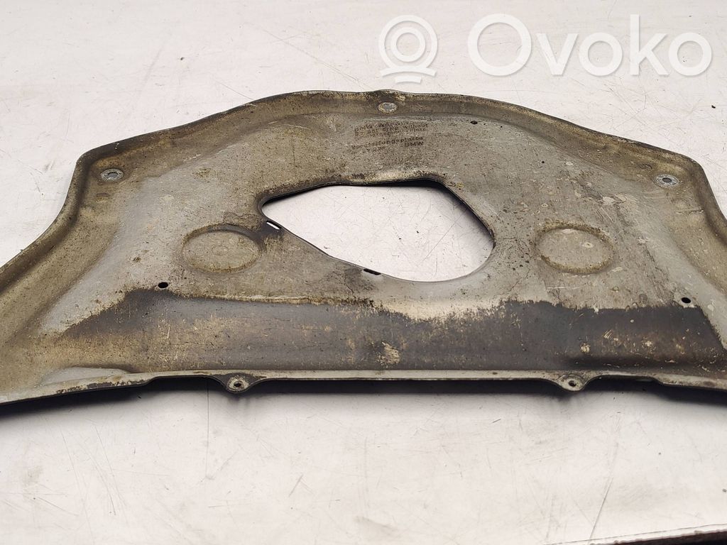 BMW 7 E65 E66 Variklio dugno apsauga 