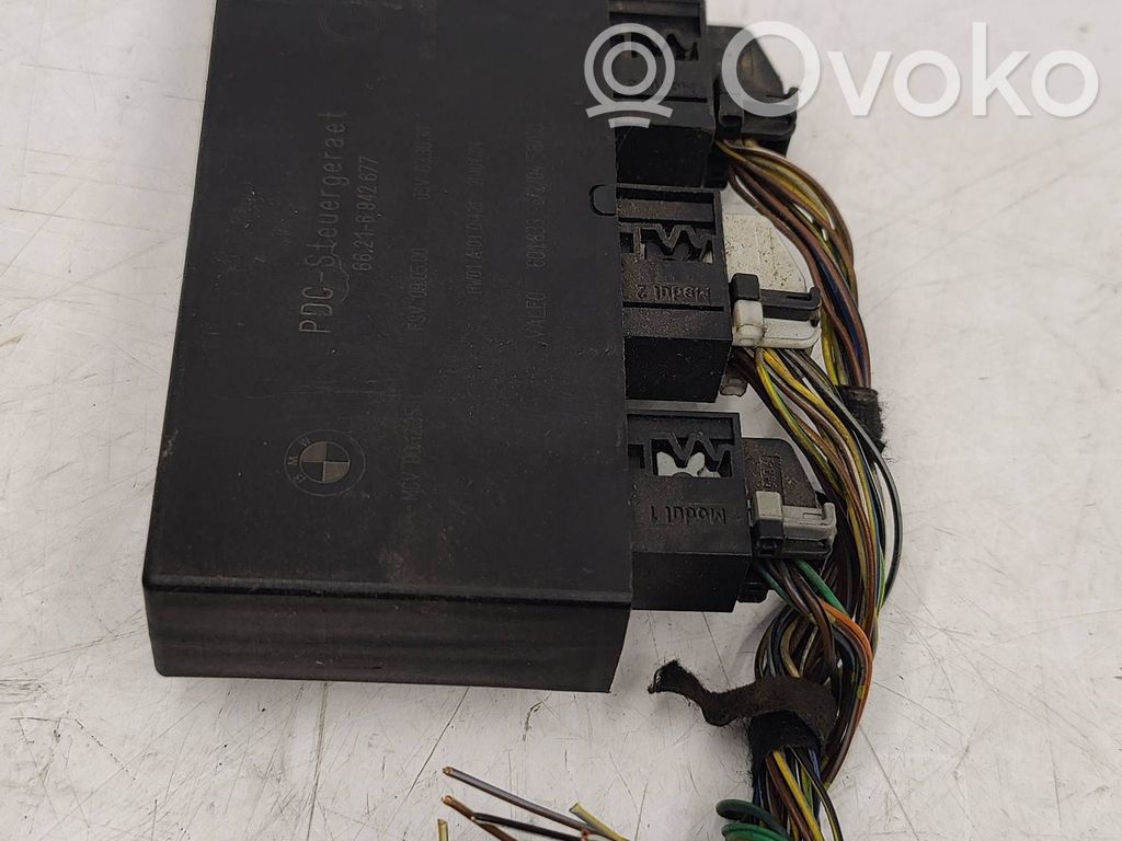 Pysäköintitutkan (PCD) ohjainlaite/moduuli   6942677