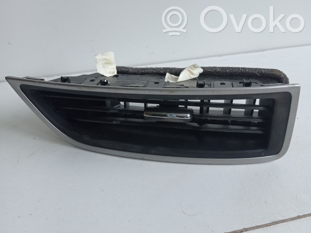 Ford Edge II Dysze / Kratki środkowego nawiewu deski rozdzielczej 