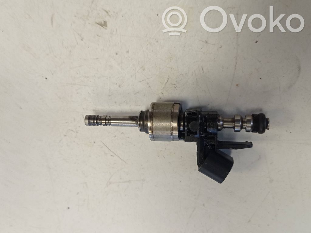 Chevrolet Camaro Fuel injector 