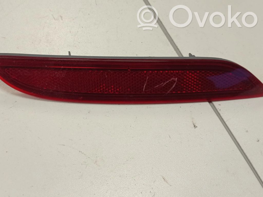 Chrysler Pacifica Aizmugurē atstarotājs 
