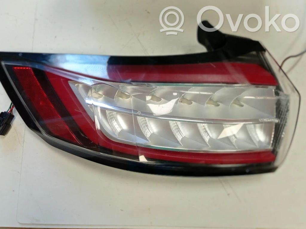 Rear/tail lights   FT4B13404,FT4B13404AL