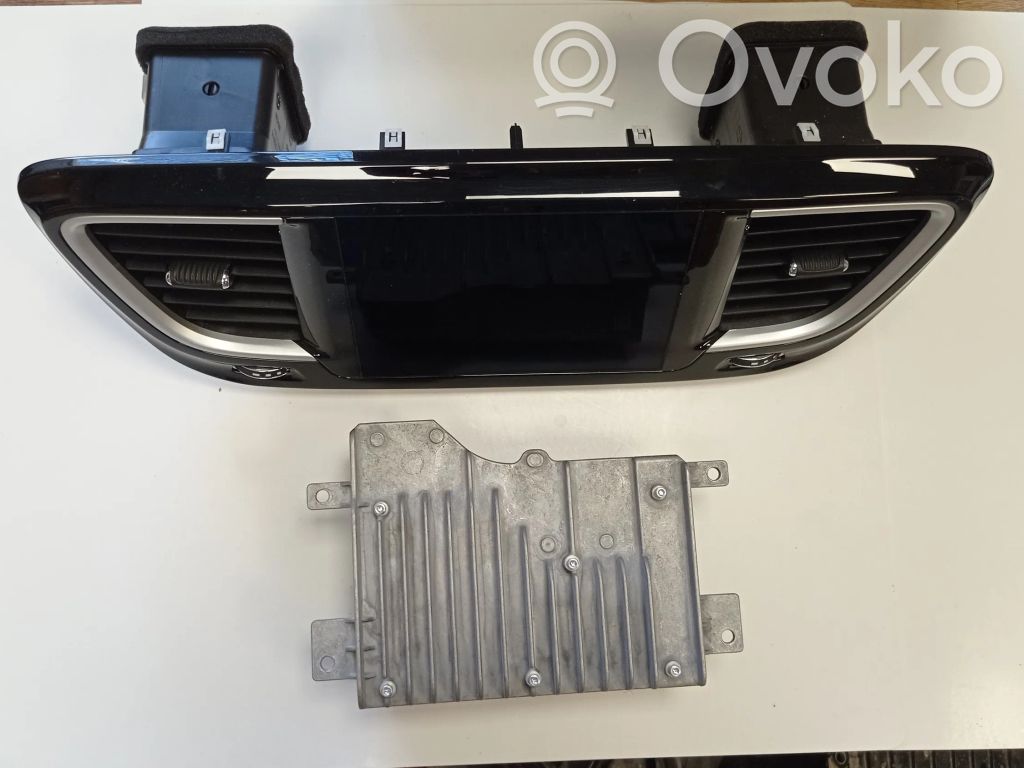 Chrysler Pacifica Panel / Radioodtwarzacz CD/DVD/GPS 