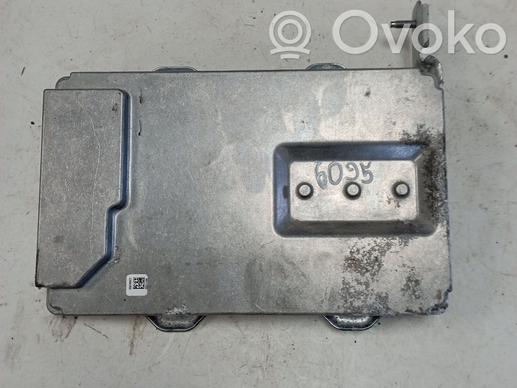 Chrysler Pacifica Sound amplifier 