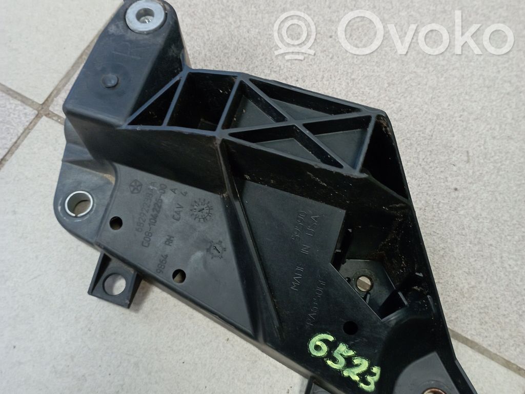 Chrysler Pacifica Radiator mount bracket 