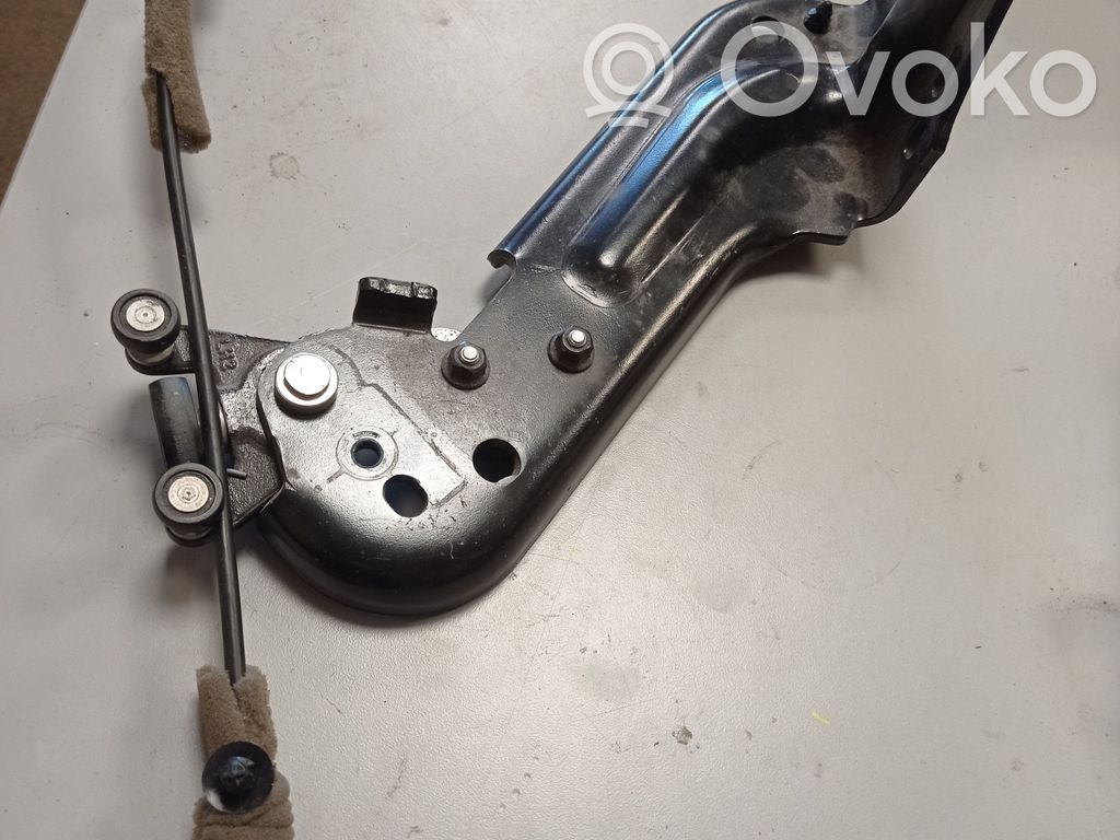 Chrysler Pacifica Sliding door upper roller guide/hinge 
