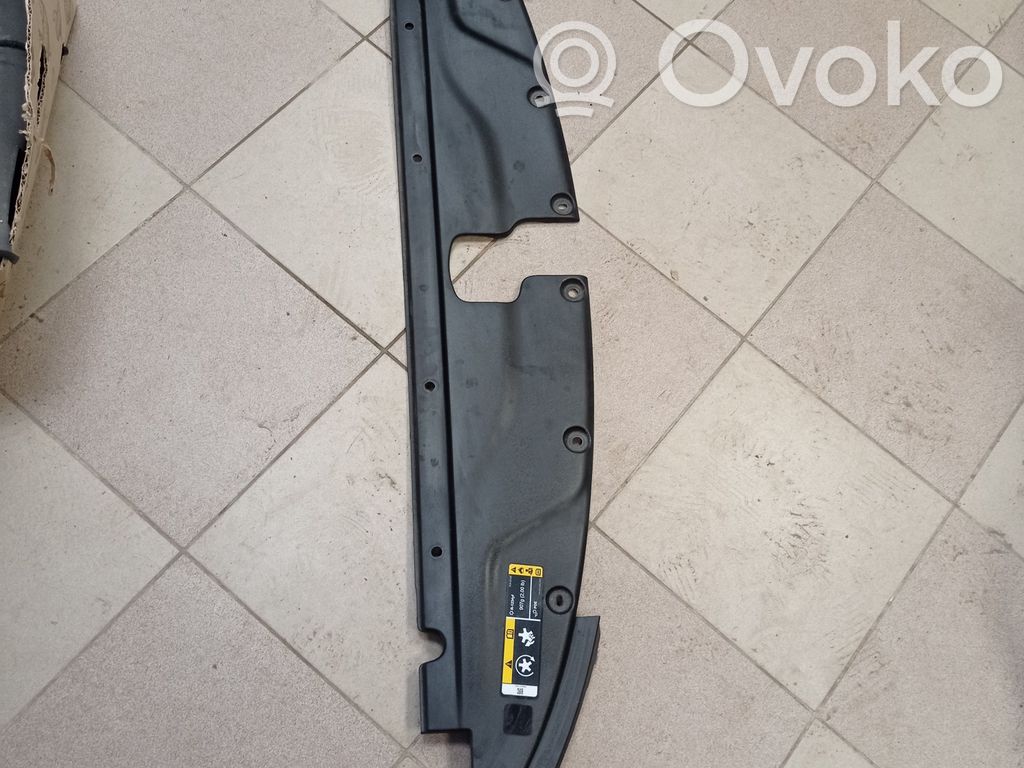 Chrysler Pacifica Osłona pasa przedniego 