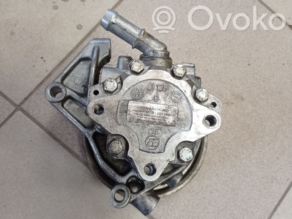 Volvo XC60 Ohjaustehostimen pumppu 
