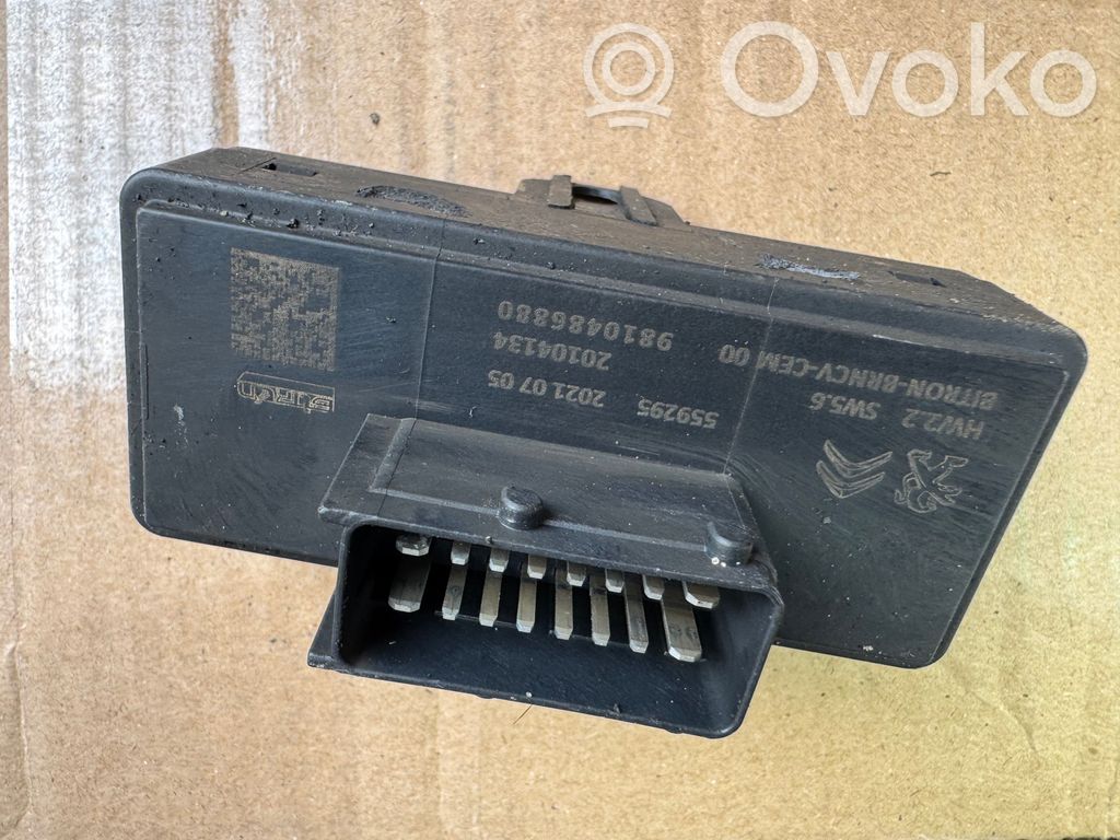 Peugeot 5008 II Sėdynės valdymo blokas 