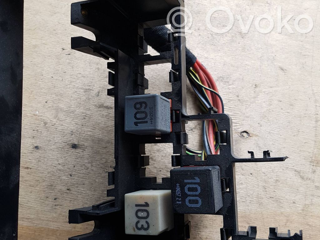 Volkswagen Sharan Módulo de fusible 
