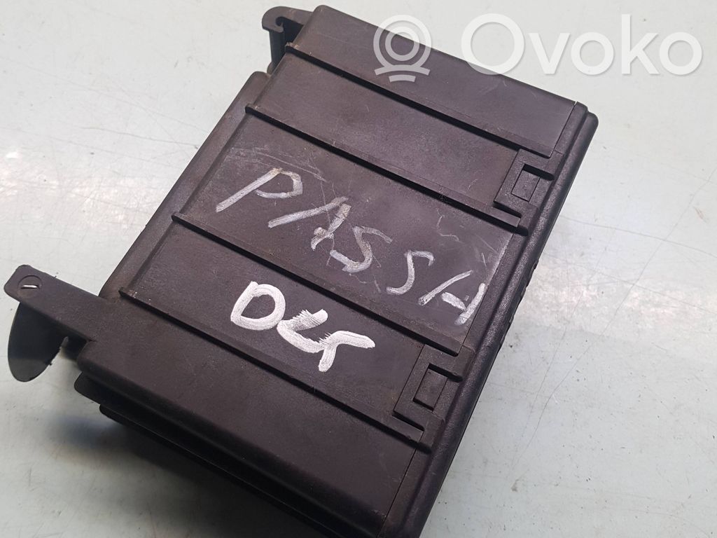 Volkswagen PASSAT B5.5 Engine control unit/module 