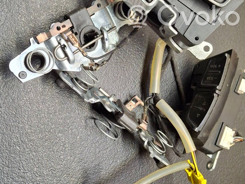 Volkswagen Sharan Przełącznik / Przycisk kierownicy 