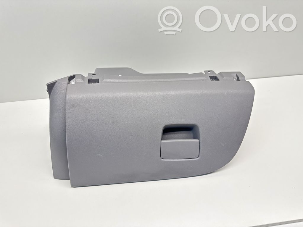 Opel Corsa E Daiktadėžė 
