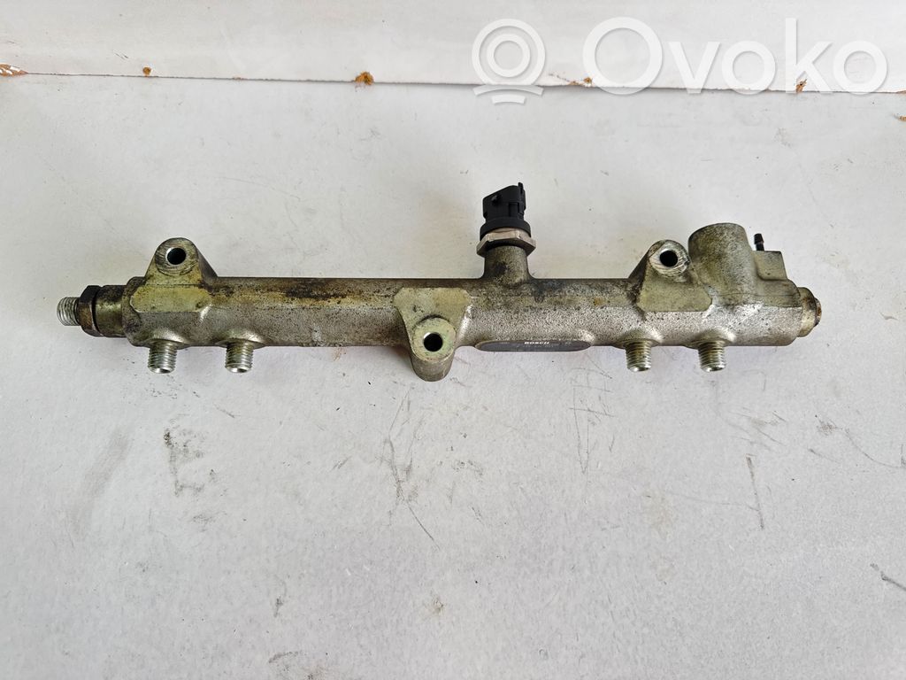 Chrysler Voyager Fuel main line pipe 