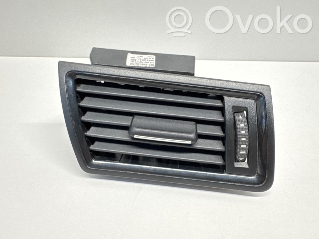 Skoda Rapid (NH) Boczna kratka nawiewu deski rozdzielczej 