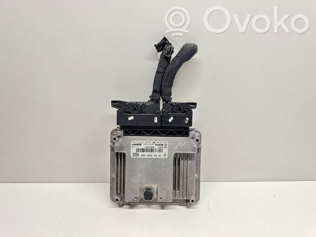 Opel Astra J Moottorin ohjainlaite/moduuli 