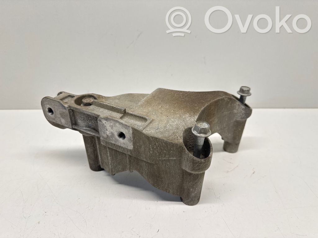 Opel Astra K Engine mounting bracket 