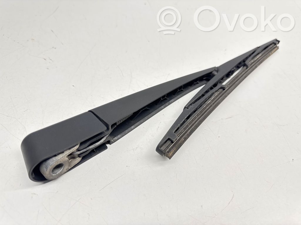 Peugeot 308 Ramię wycieraczki szyby tylnej 