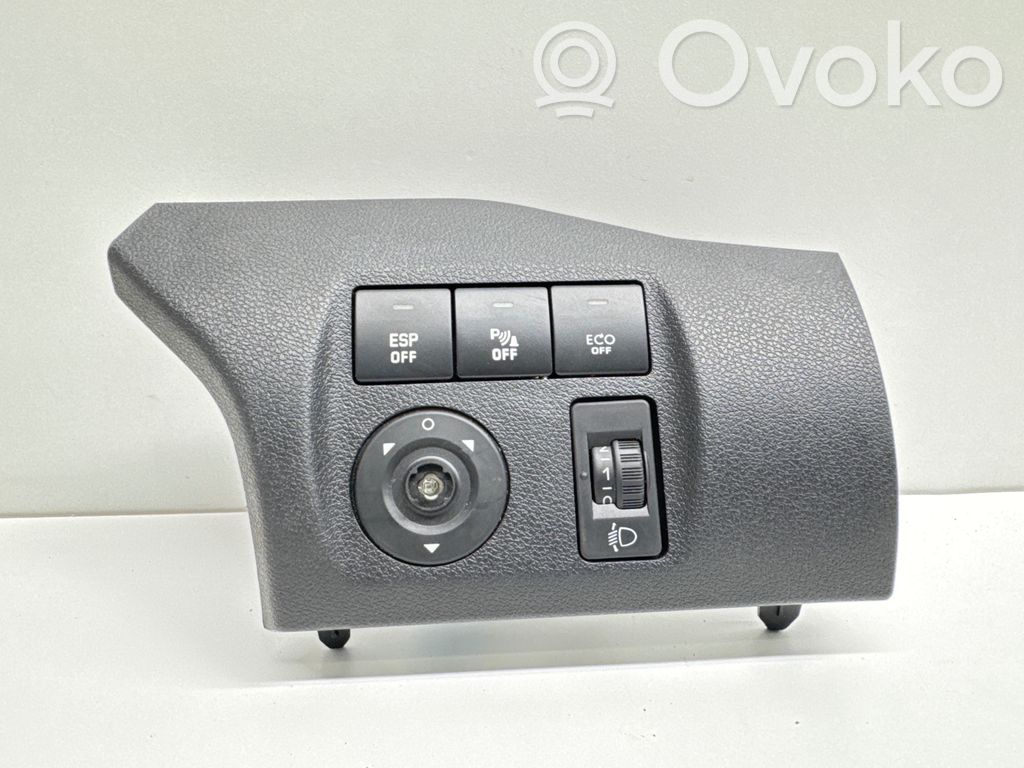 Citroen Berlingo Wing mirror switch 