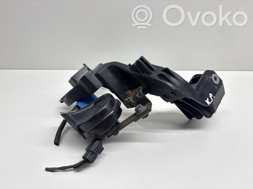 Headlight/headlamp mounting bracket   ET013E