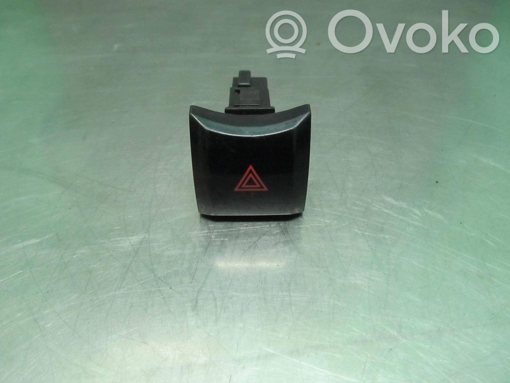 Mitsubishi i-MiEV Hazard light switch 