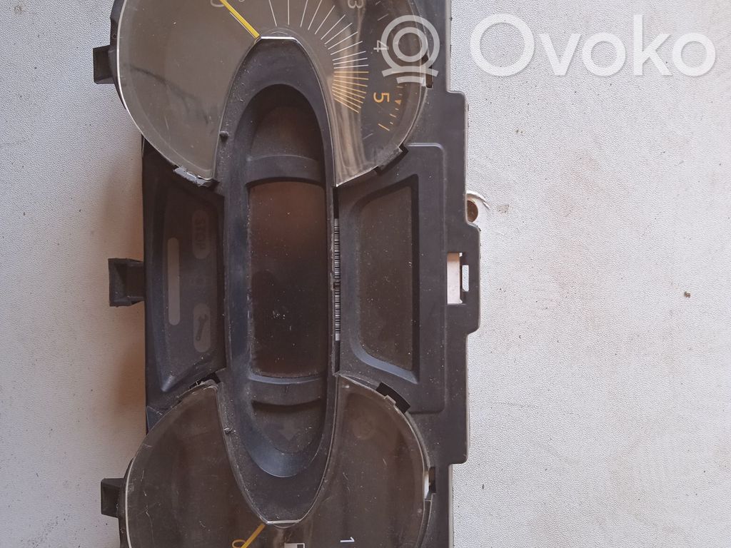 Renault Captur Speedometer (instrument cluster) 
